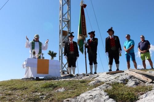 383493469 295503933197006 9197763839478441876 n